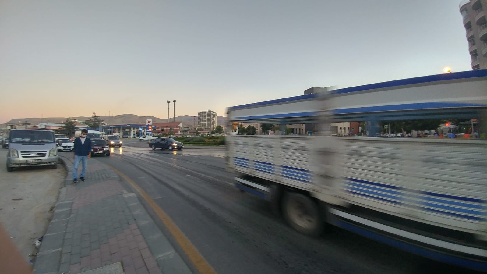Kural Tanımayan Sürücülere Çare Bulunamadı Sürücüler kurallara uymayınca o