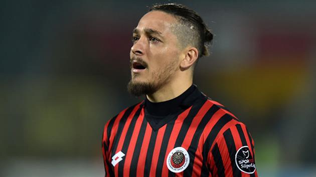 Hamzaoğlu’nun Eski Öğrencisi İmzaya Yakın Yeni Malatyaspor yönetimi, Hamza