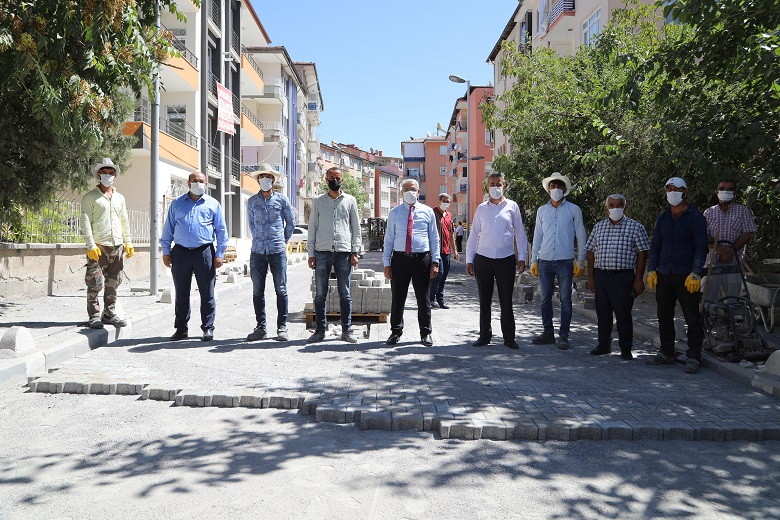 “Yol  Hayattır, Yol Medeniyettir” Battalgazi Belediyesi, bir yandan