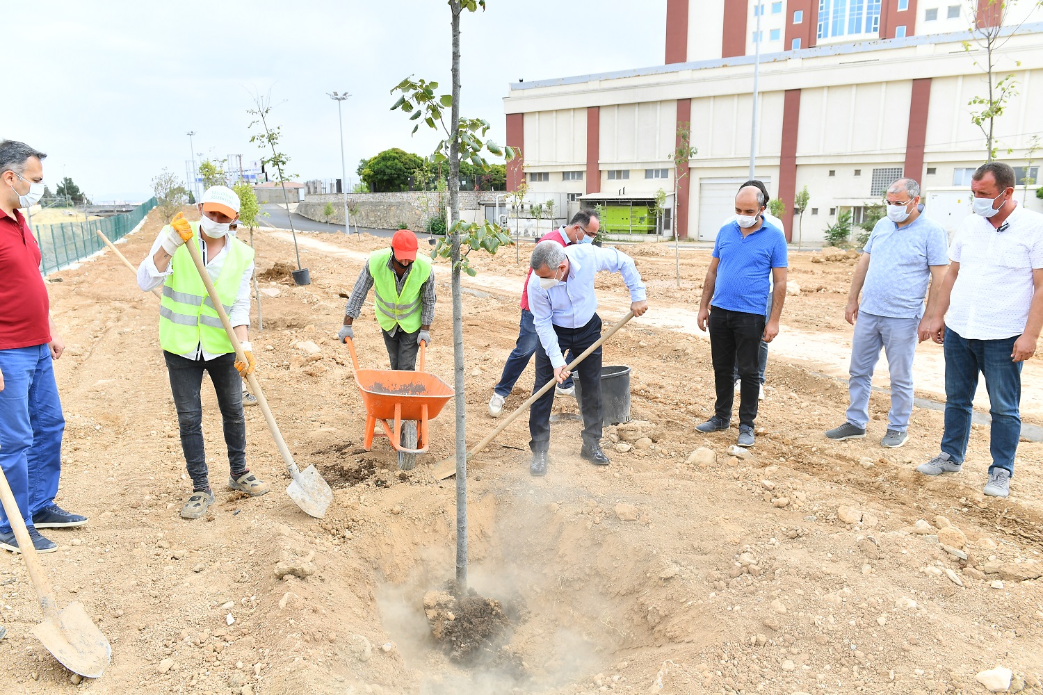 Çınar Şehir Parkındaki Çalışmaları İnceledi Yeşilyurt Belediye Başkanı Mehmet