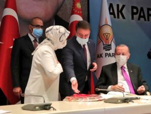 Cumhurbaşkanı Erdoğan’ a Kayısı İkramlı Teşekkür