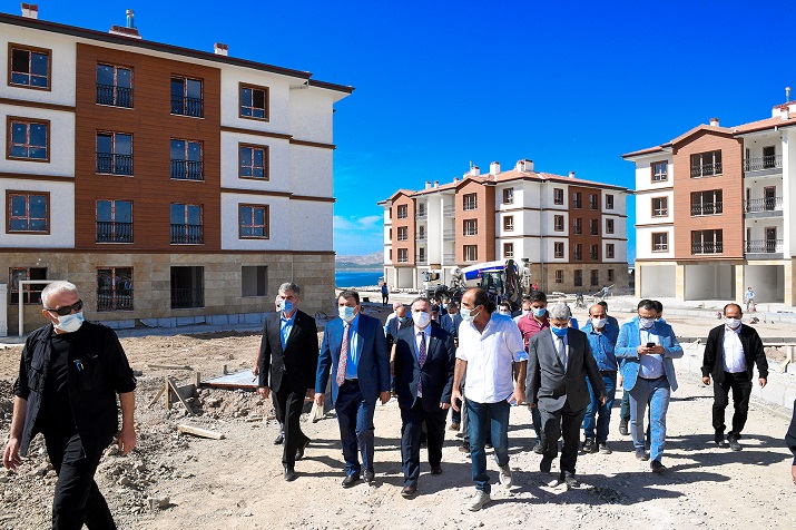 Gürkan Konutları İnceledi Elazığ merkez üssü olarak