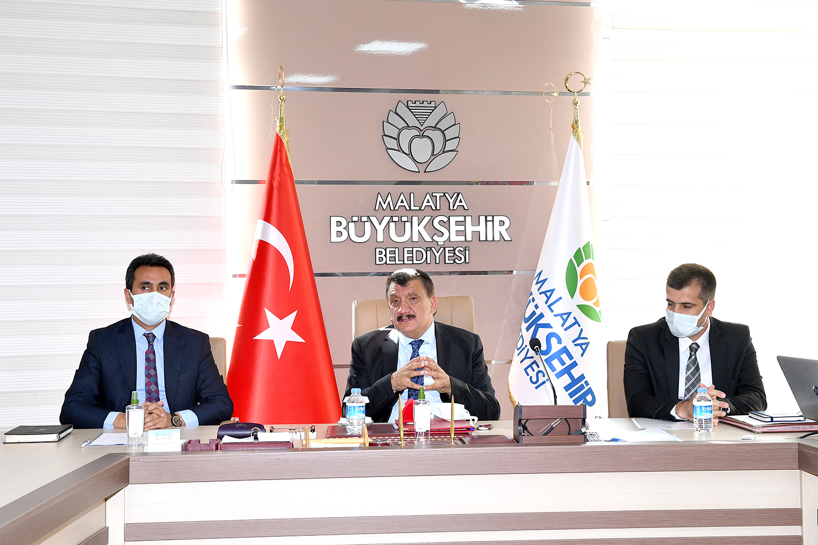 Başkan Gürkan’dan Estetik Uyarısı Malatya’da kent estetiğine uymayan