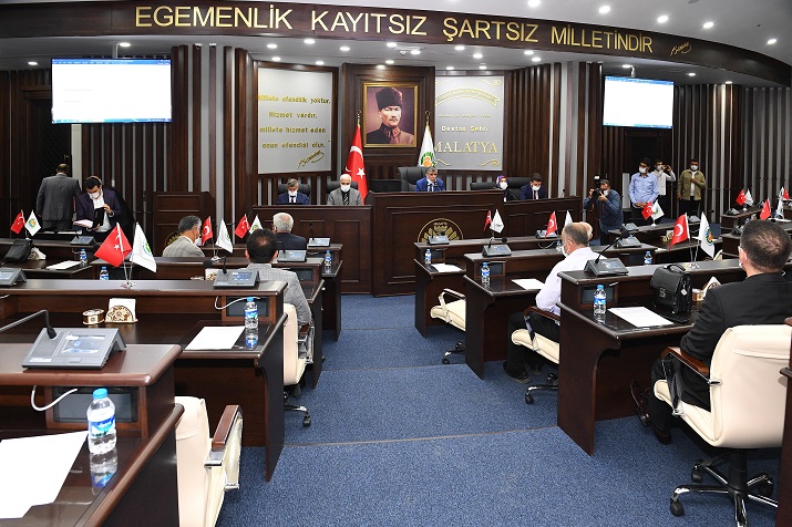 Karadağ Mecliste Gürkan’ı Övdü Büyükşehir Belediye Meclis Toplantısında