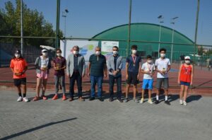 Büyükler Tenis Turnuvası Yapıldı