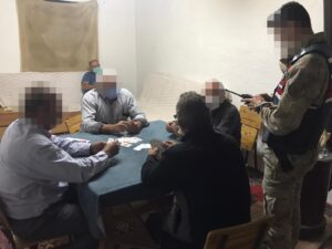 Gece Yarısı Kumar Baskını