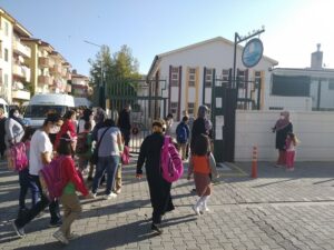 Öğrenciler Sonunda Okula Kavuştu