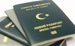 Gri pasaport davasında tutuklu kalmadı
