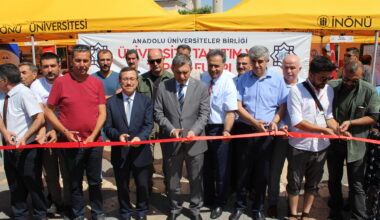 13 Üniversite Tercih Fuarında Buluştu 13 Üniversite Tercih Fuarında Buluştu