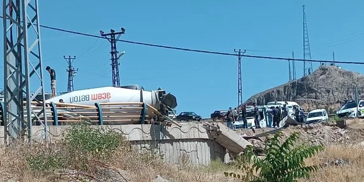   Hekimhan’da Devrilen