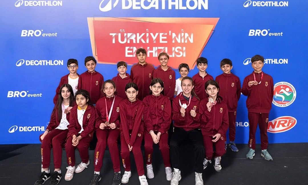 Malatya’daki Beytepe Koleji öğrencileri,
